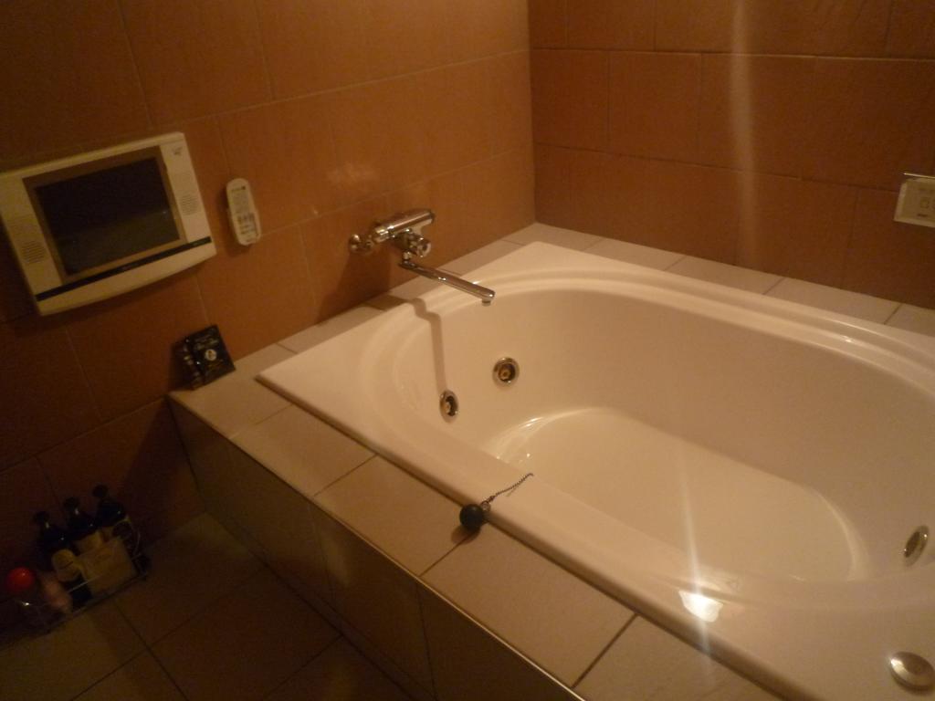 Hotel Beni East (Adults Only) Osaka Exterior photo